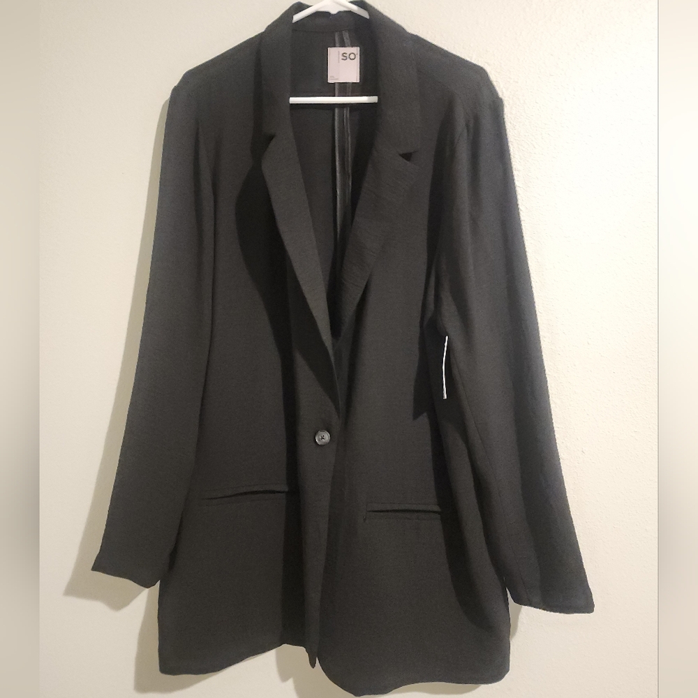 NWT crepe blazer